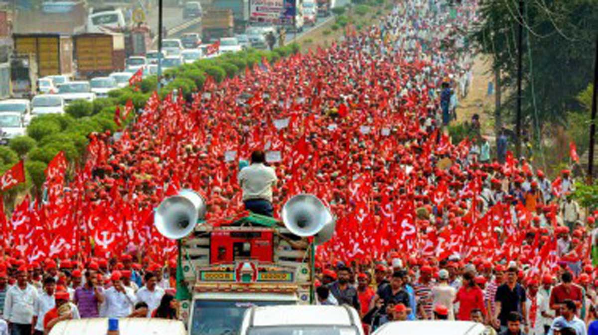 Farmers march towards Maharashtra Vidhan Sabha as part of the Kisan Long March, Maharashtra. Credit: TheInnocentBystander, (CC BY-SA 4.0).