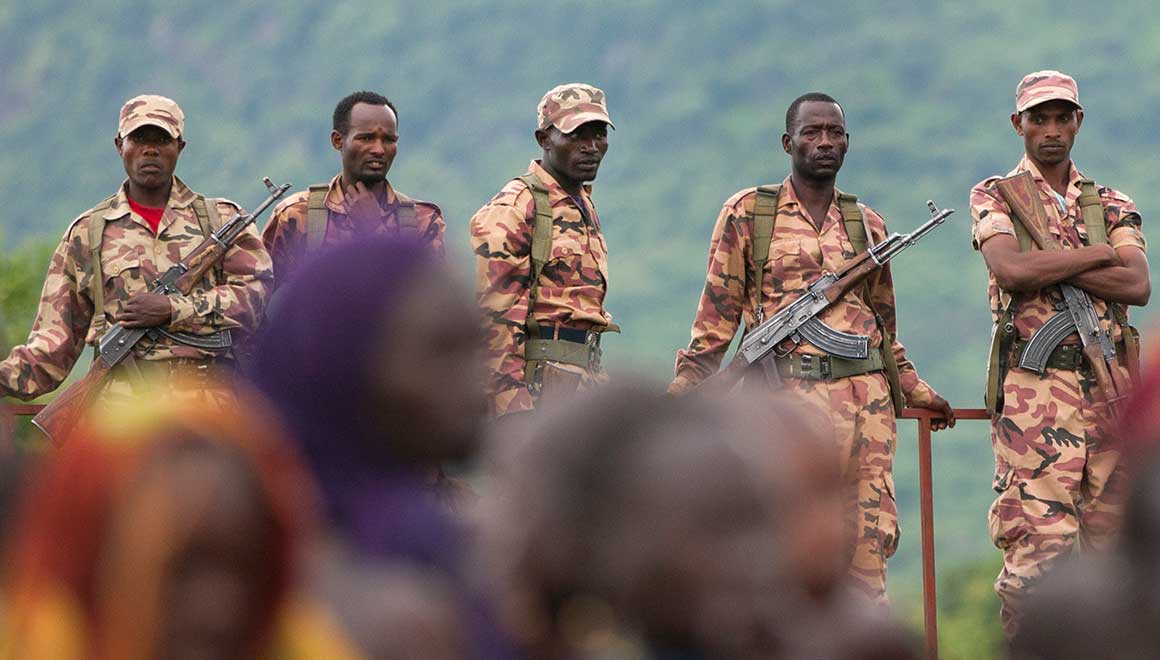 Ethiopian army soldiers monitoring Suri people during a festival in Kibish. Credit: Oakland Institute.